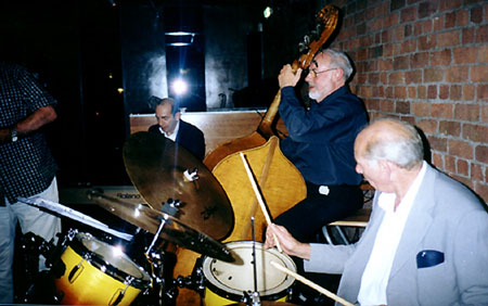 09